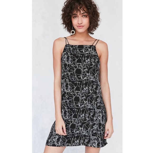 Urban Outfitters Dresses & Skirts - Urban Outfitters Silence & Noise Ella Printed Crepe Shift Mini Dress